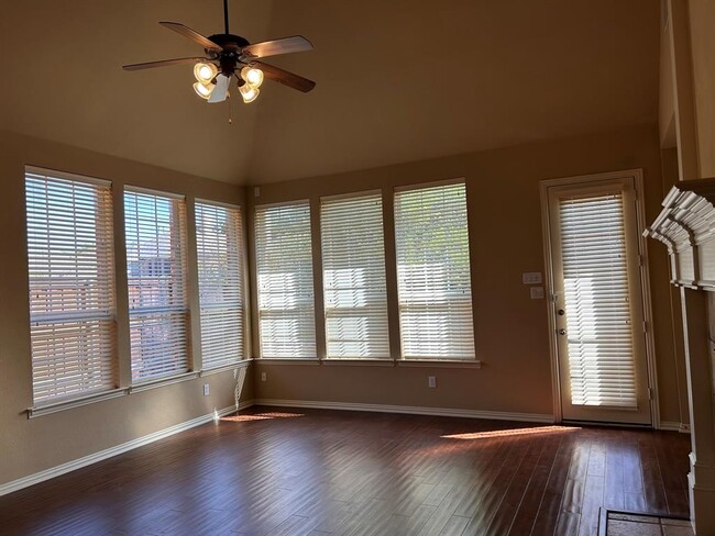 Building Photo - 6794 Calm Meadow Dr