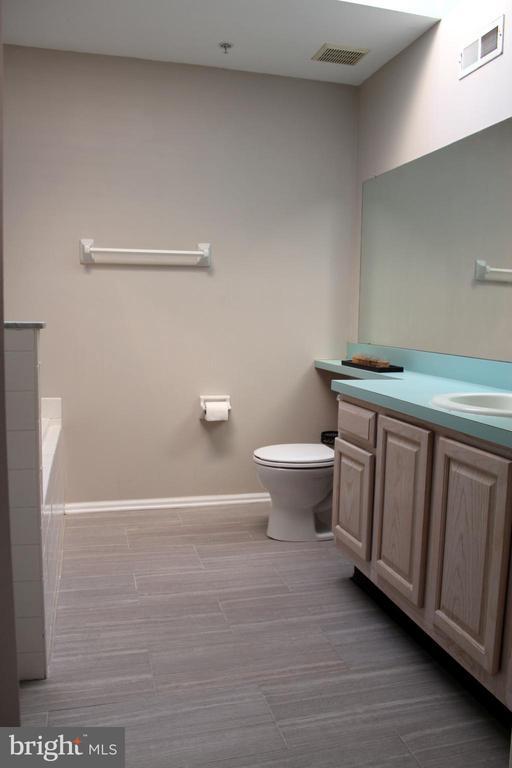 Building Photo - 1408 Wharton Rd