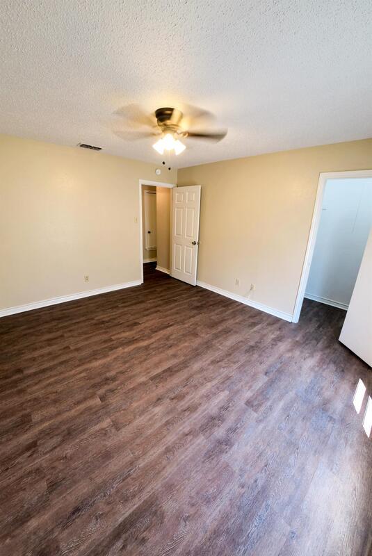 Building Photo - 6932 County Rd 381