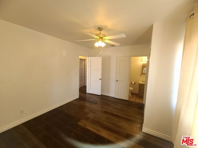 Building Photo - 18133 Lull St