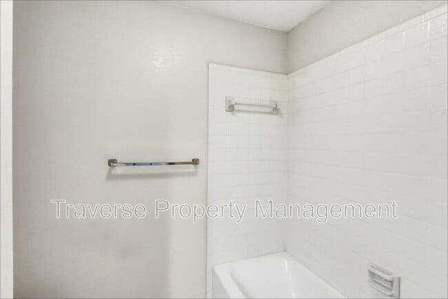 Building Photo - 5407 Ledgestone Dr