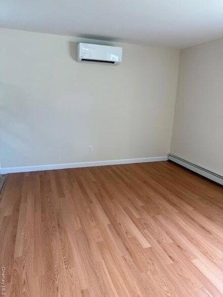 Building Photo - 456 S 16th St