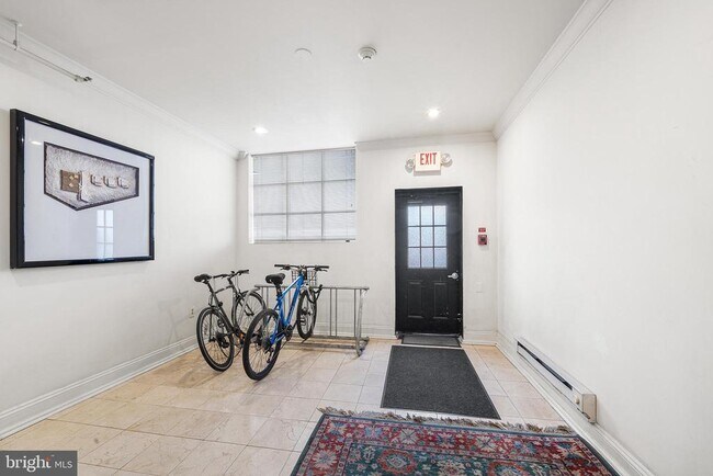 Building Photo - 48 N Front St