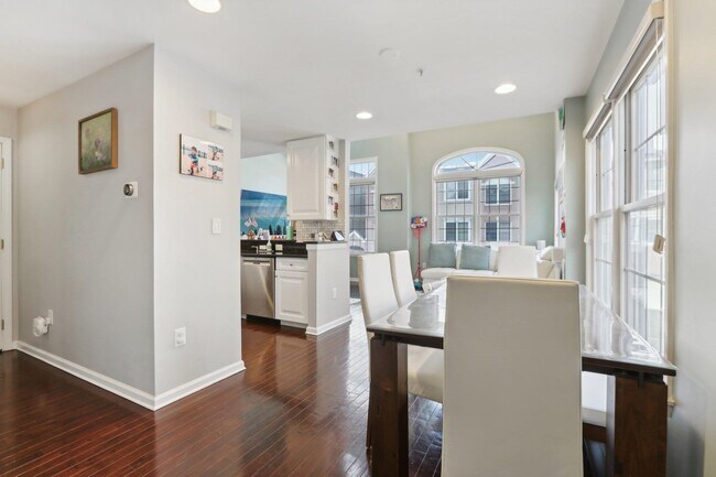 Building Photo - 80 Lydia Dr