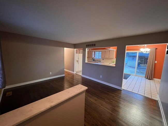 Building Photo - 13444 Melanie Dr
