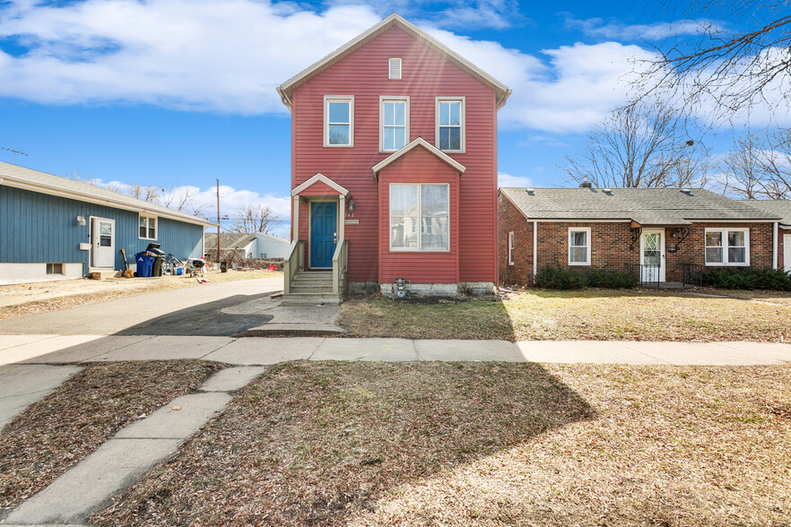 Building Photo - 362 Goodrich Ave