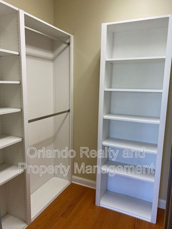 Building Photo - 1567 Napoli Dr W