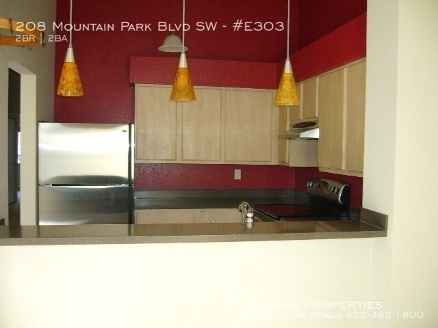 Building Photo - 208 Mountain Park Blvd SW