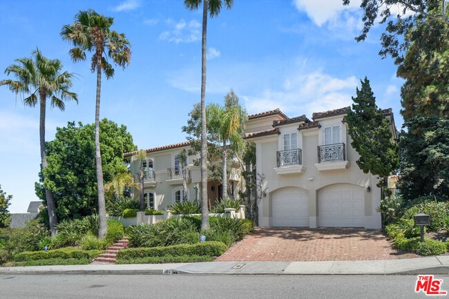 Building Photo - 10814 Savona Rd