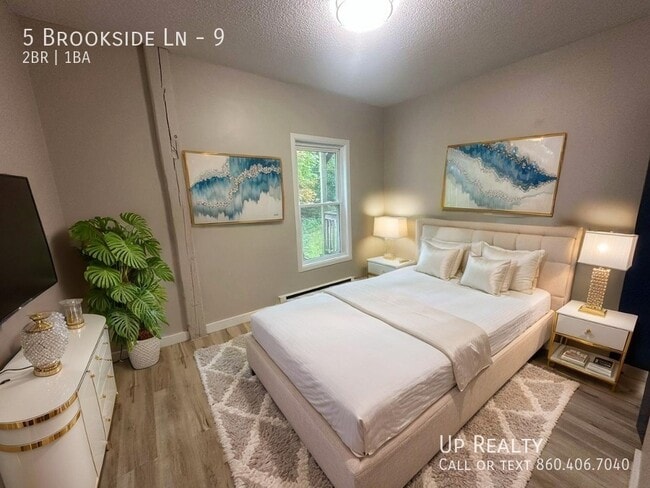 Building Photo - 5 Brookside Ln