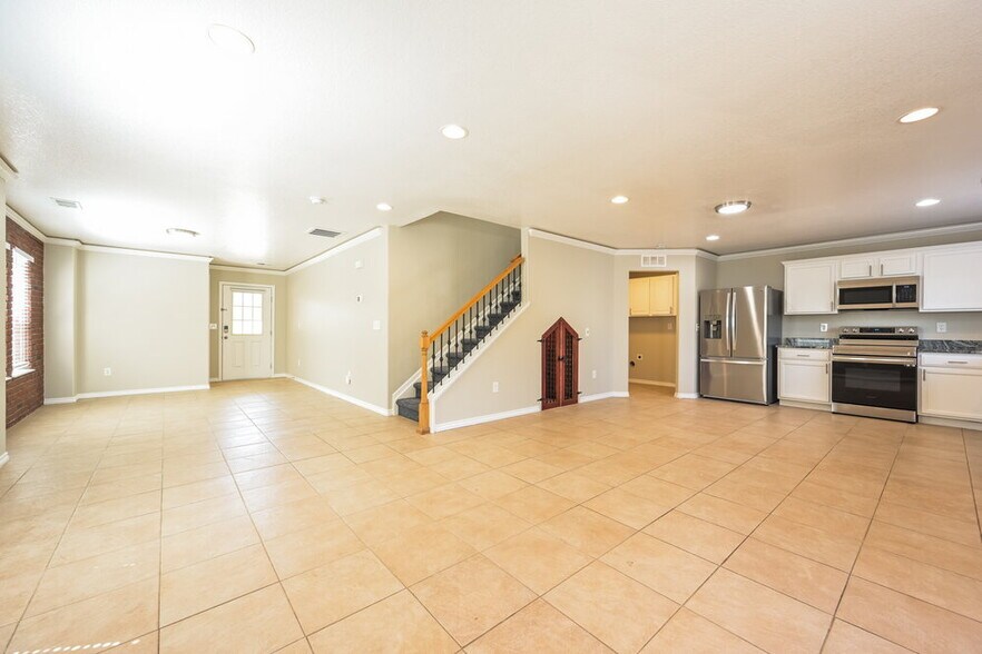 Building Photo - 4081 Delight Dr