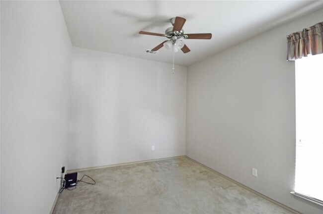 Building Photo - 3304 Stonecrop Trail