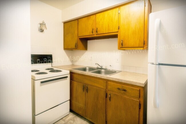 Building Photo - 1101 Emigh St