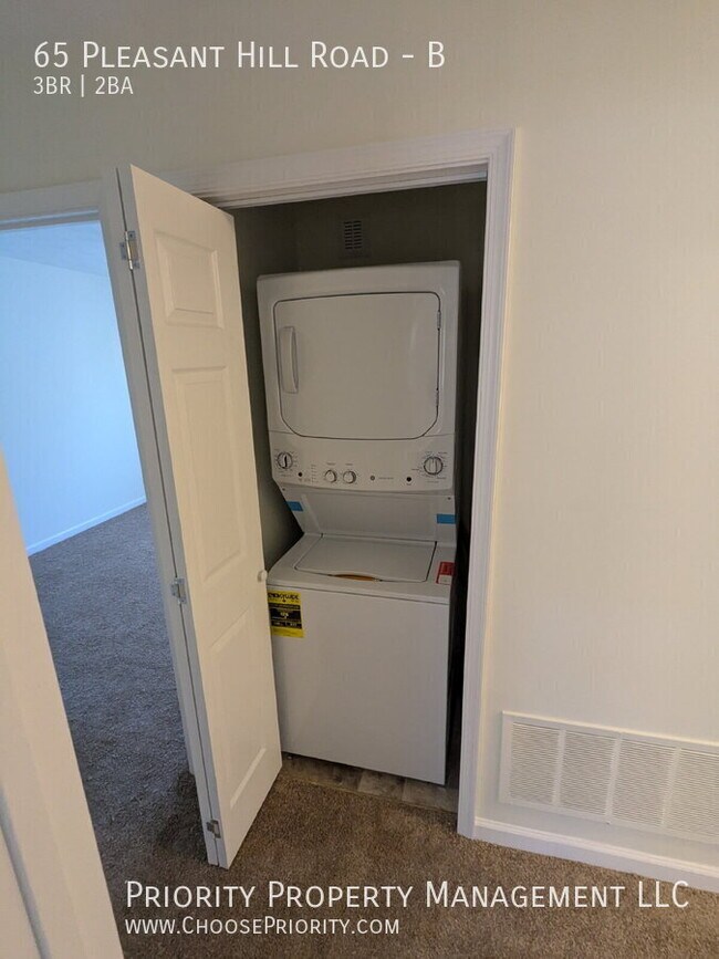 Building Photo - 65 Pleasant Hill Rd