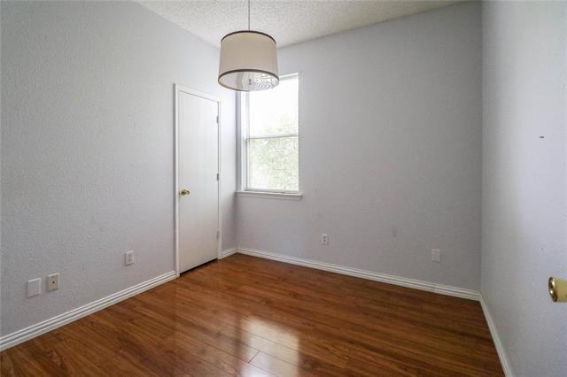 Building Photo - 4400 Park Creek Ct