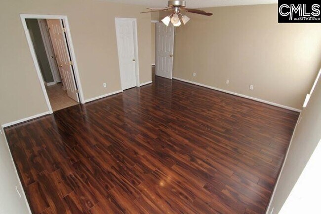 Building Photo - 5 Redbrush Ct