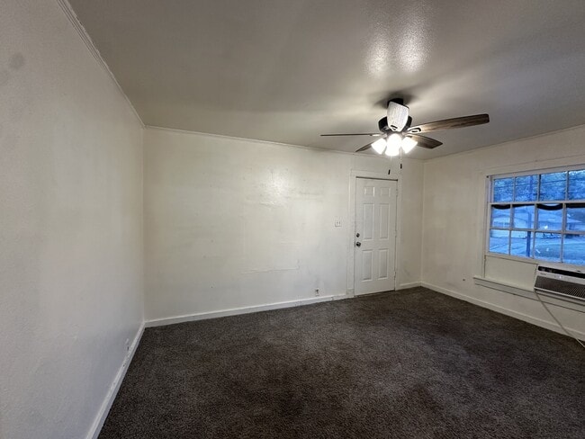 Building Photo - 519 Grand Ave