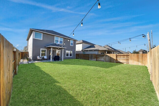 Building Photo - 4414 Silvergrass Ln