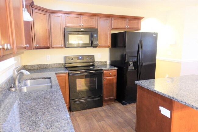Building Photo - 610 Flintrock Dr