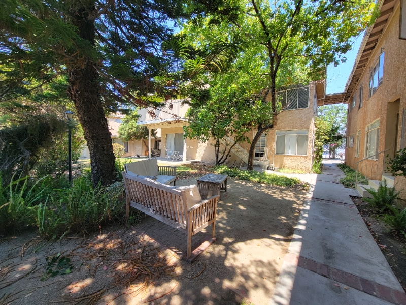 Building Photo - 13531 Wyandotte St