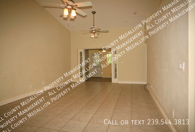 Building Photo - 606 SE 6th Terrace