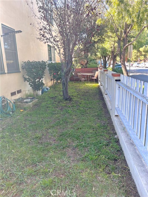 Building Photo - 2852 Exposition Blvd