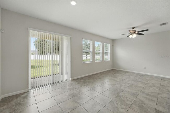 Building Photo - 9944 Red Eagle Dr