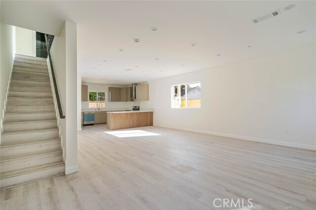 Building Photo - 17426 Roscoe Blvd