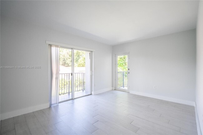 Building Photo - 465 NE 59th St