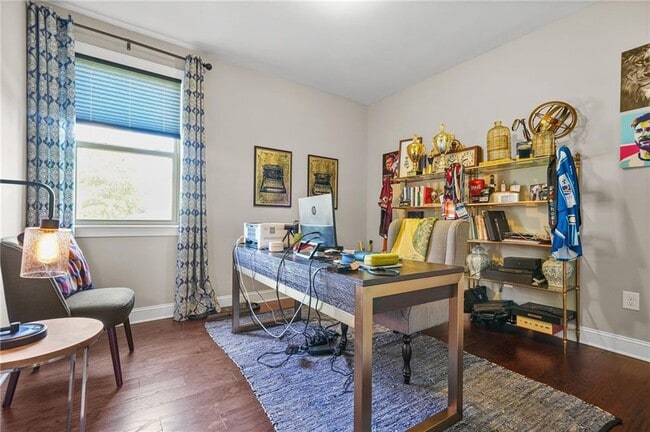 Building Photo - 705 Pressing Dr