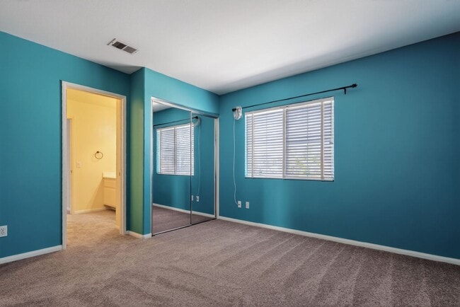 Building Photo - 10009 Kika Ct