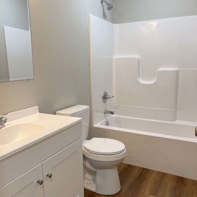 Building Photo - 134 SW 145th Rd