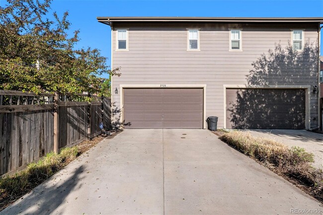 Building Photo - 2928 Iola St