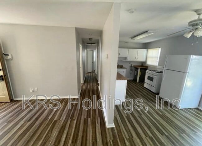 Building Photo - 1301 Grimes Rd