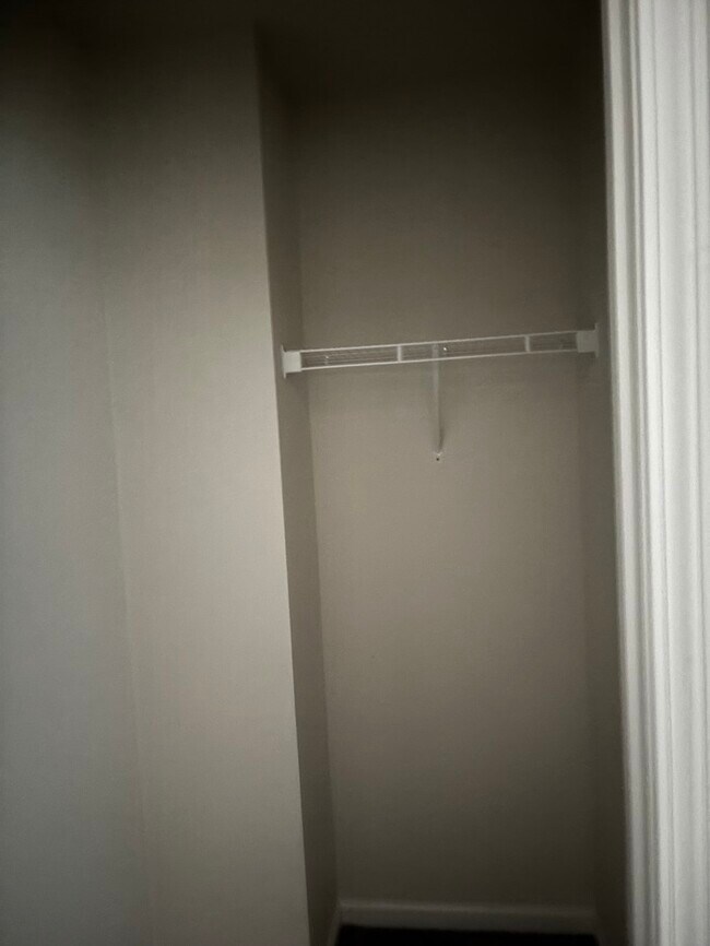 Building Photo - 1057 Field Strip Rd