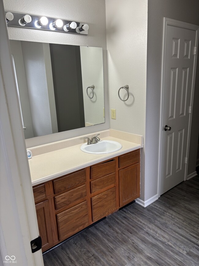 Building Photo - 1380 King Maple Dr