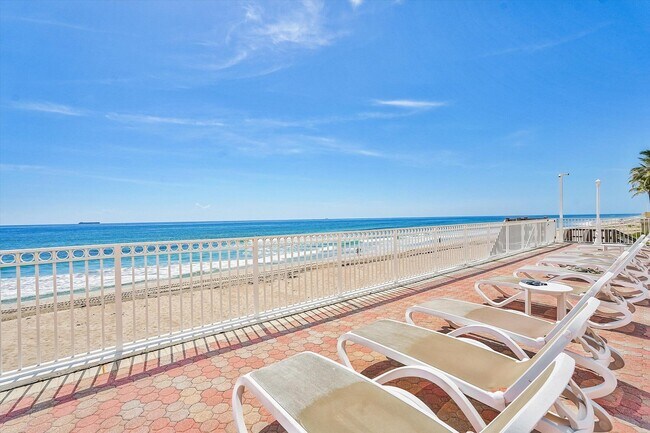 Building Photo - 3460 S Ocean Blvd
