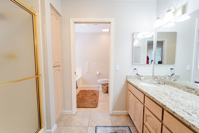 Building Photo - 3 Bed, 2 bath, in Hot Springs Village