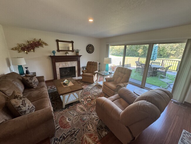 Building Photo - 23799 Monterey Salinas Hwy