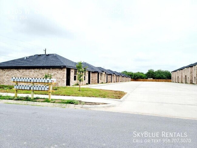 Building Photo - 1105 W Kennedy St