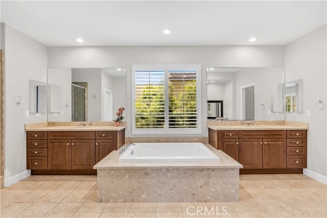 Building Photo - 28181 Via Del Mar