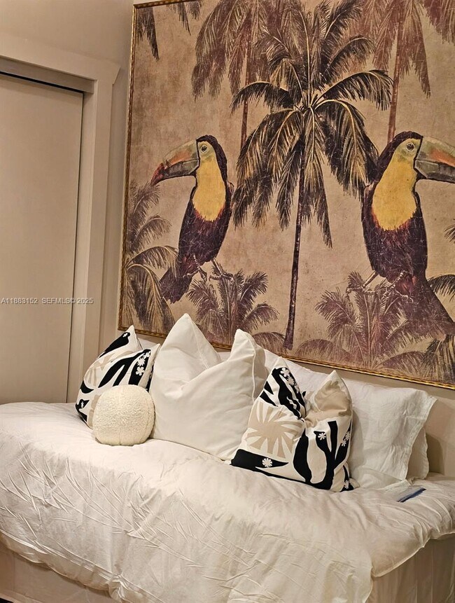 Building Photo - 131 Zamora Ave