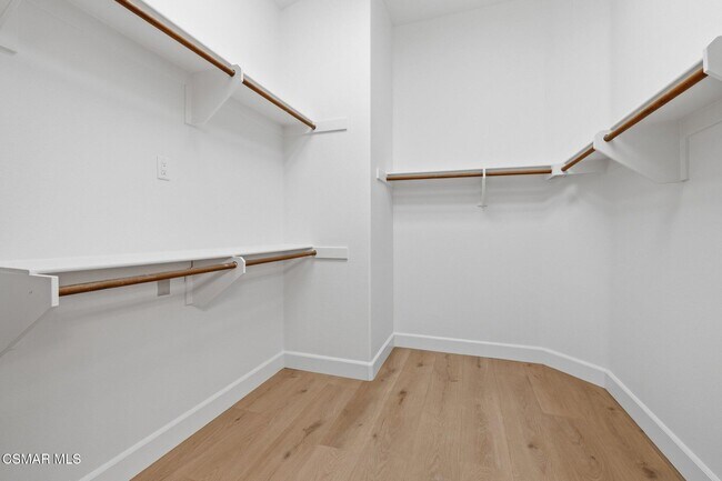 Building Photo - 658 Elevar Ct