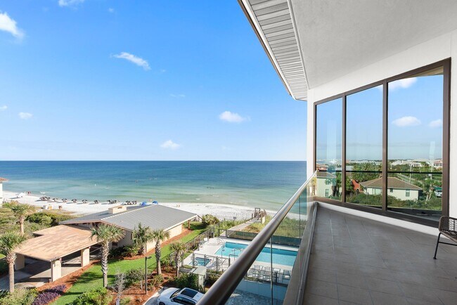 Building Photo - Costa Blanca Deluxe condominium