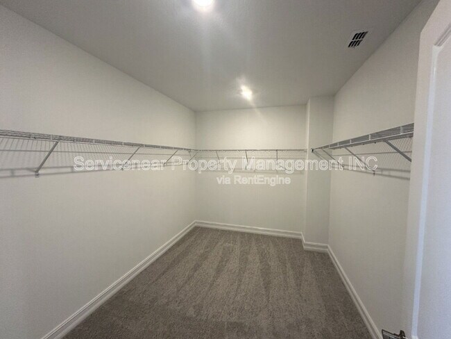 Building Photo - 11748 71st Ave E