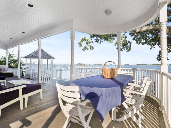 Building Photo - 3 E Beach Dr