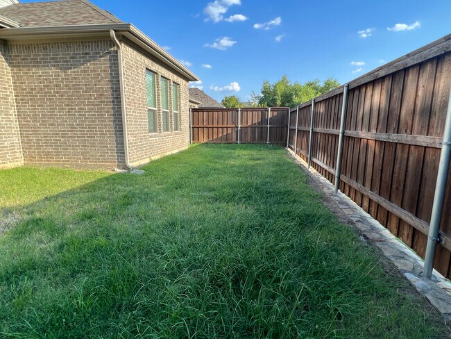 Back yard - 1610 Charismatic Ct