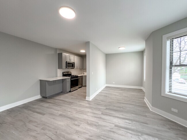 Building Photo - 378 Hazel Ave