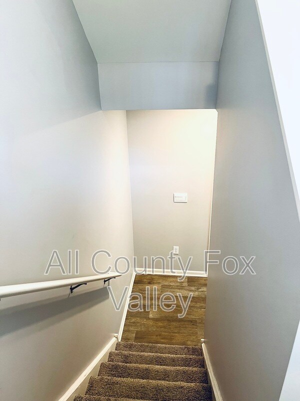 Building Photo - 844 Briar Gln Ct