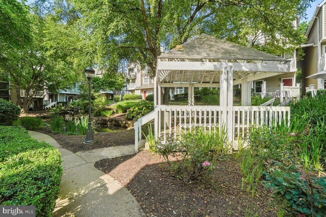 Building Photo - 10823 Hampton Mill Terrace